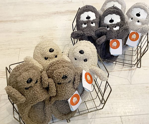 キュートな表情☆わんちゃんルームシューズ☆《スキレット日記:2025-11-16@高松市多肥下町・スキレット》