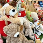 Xmasを盛り上げてくれるサンタのぬいぐるみたち♪《スキレット日記：2025-11-29@高松市多肥下町・スキレット》